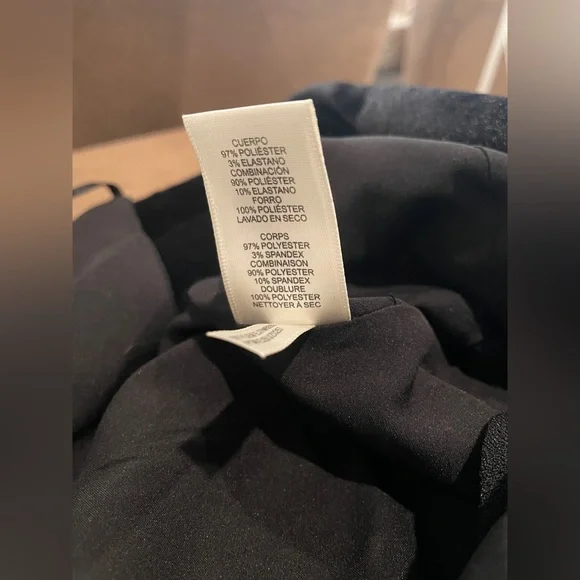 Off the shoulder velvet & crepe top - Picture 4 of 11